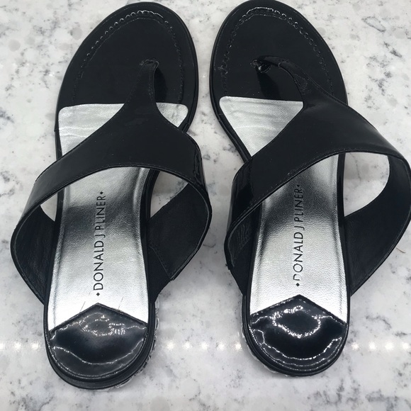 Donald Pliner Patent Sandals - Picture 2 of 7